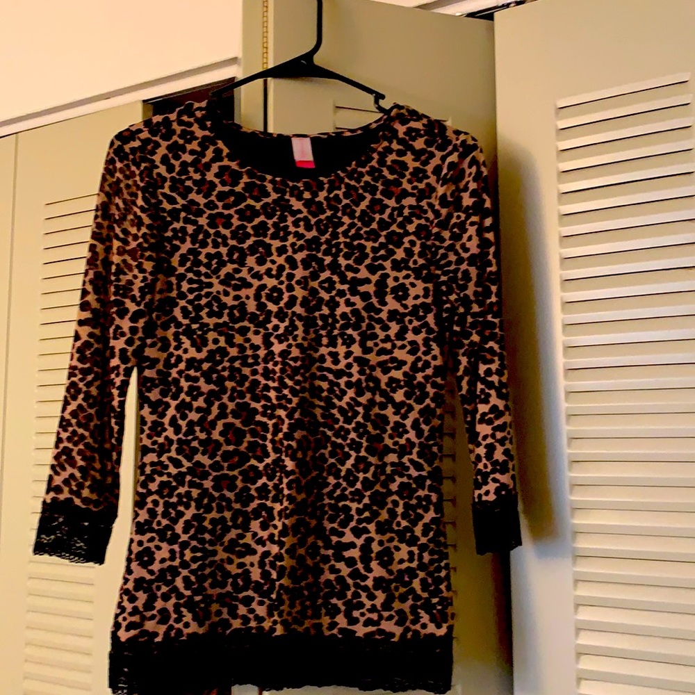 Women’s dress shirt